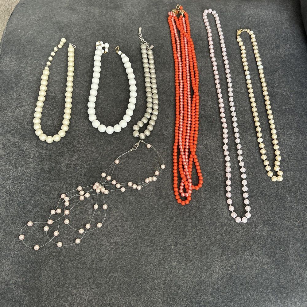 Lot Of 7 Pearl Style‎ Necklaces